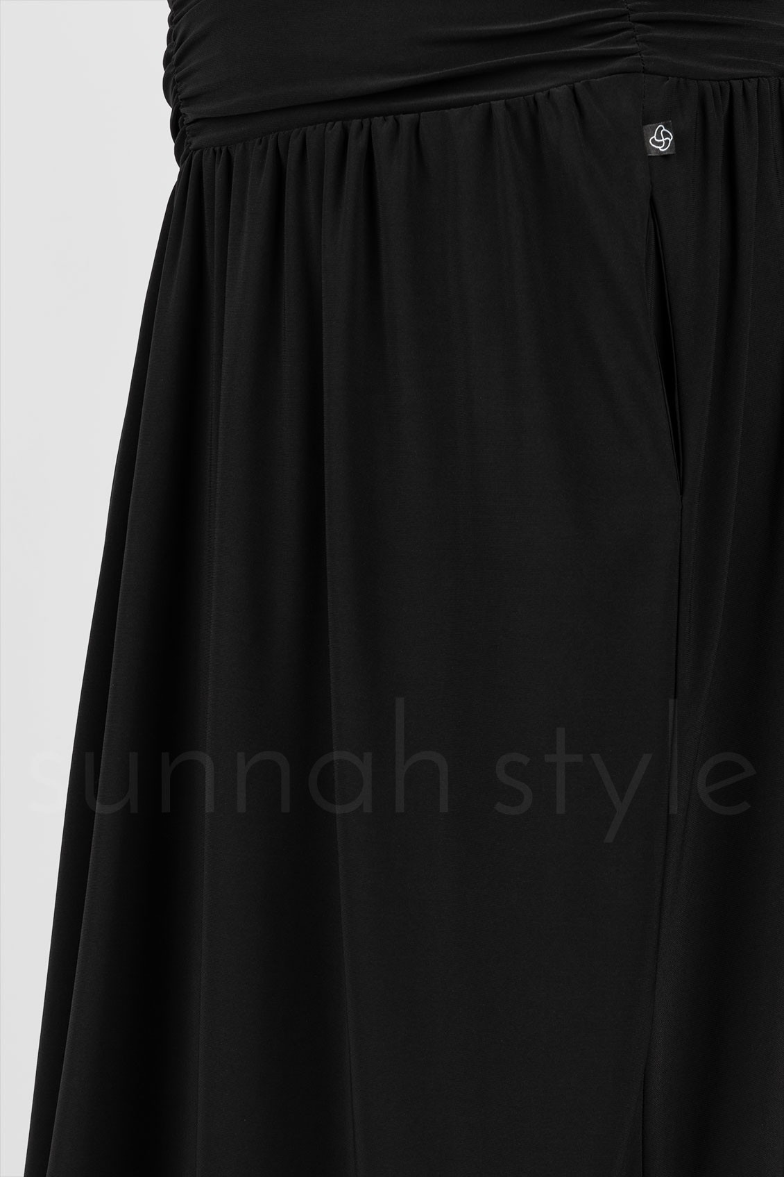 Jersey Maxi Skirt (Black)